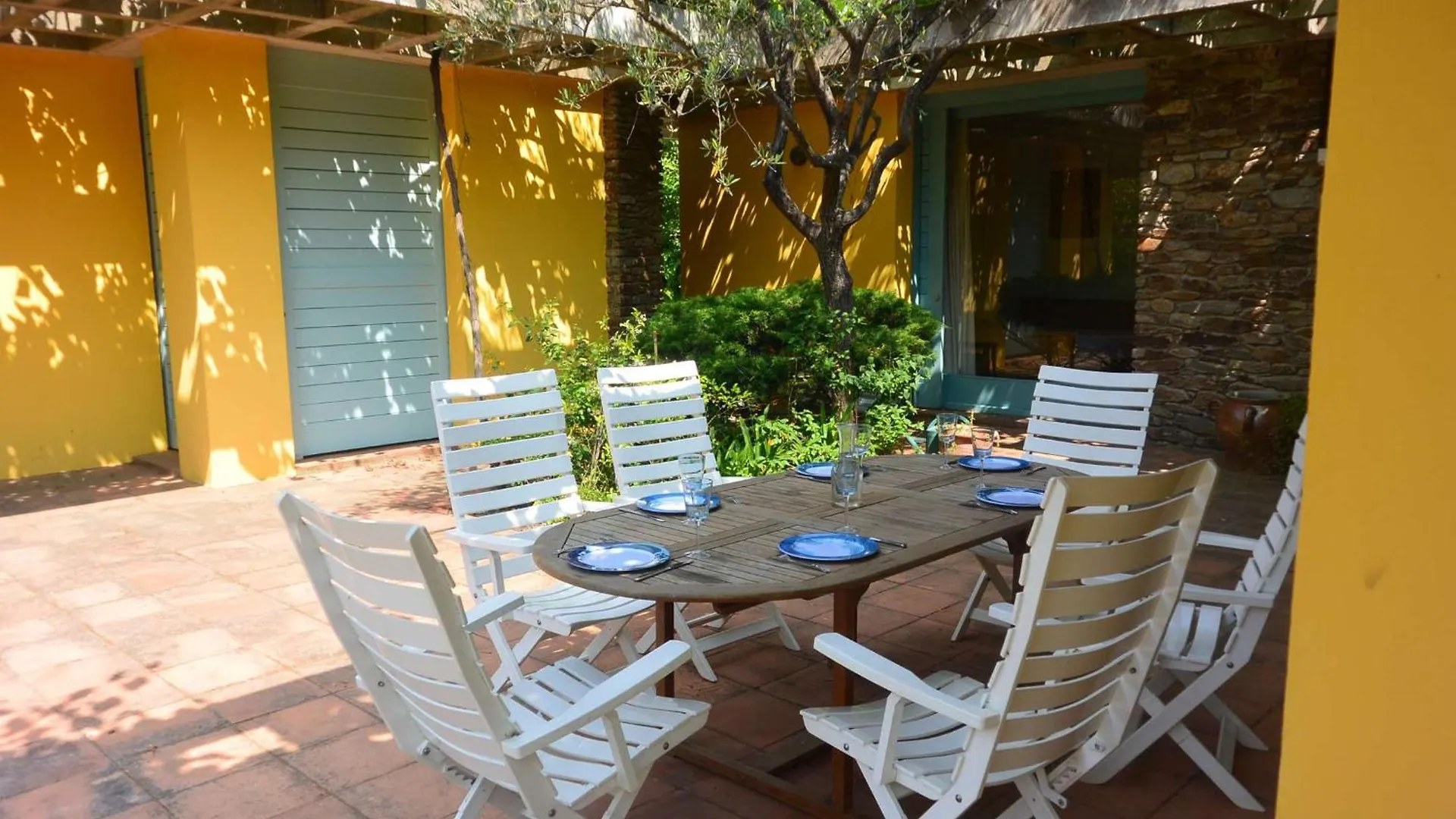 Agreable Villa Fleurie Sur L'Ile De Porquerolles 0*,